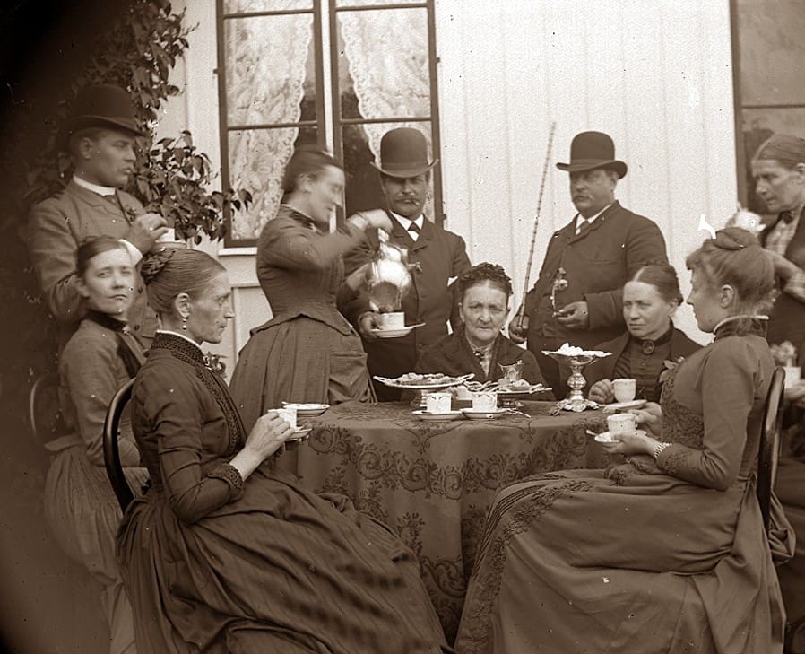 Kaffebjudning i Örebro 1890
