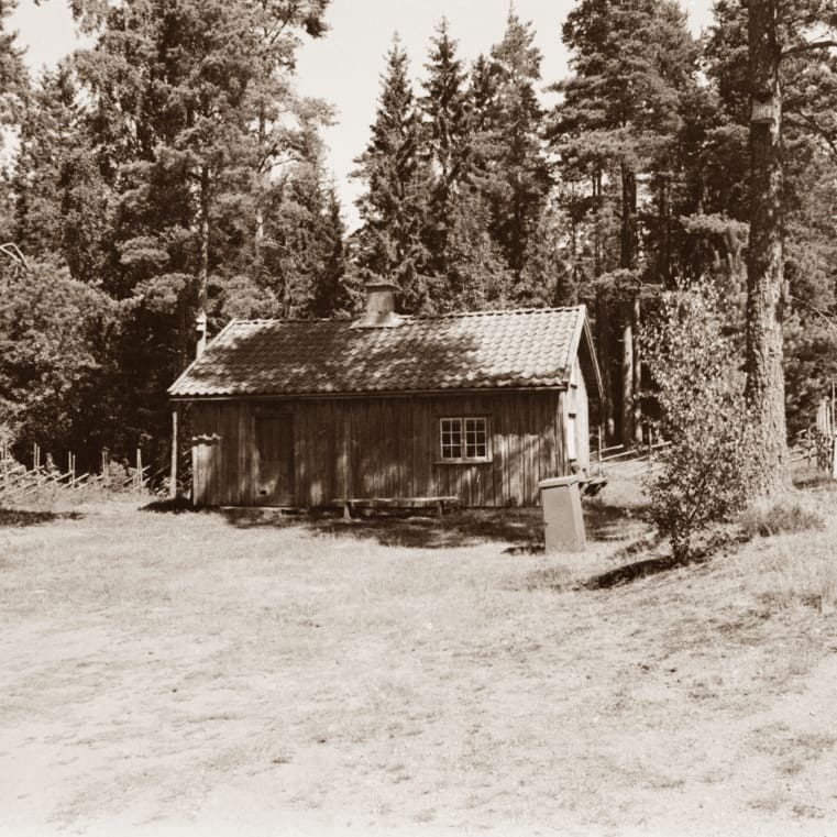 Soldattorp och landsbygd i historisk bild.